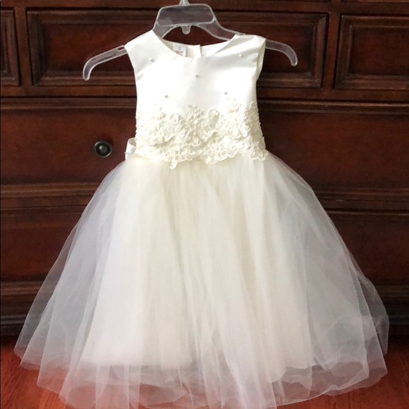 Cream Colored Flower Girl Dresses